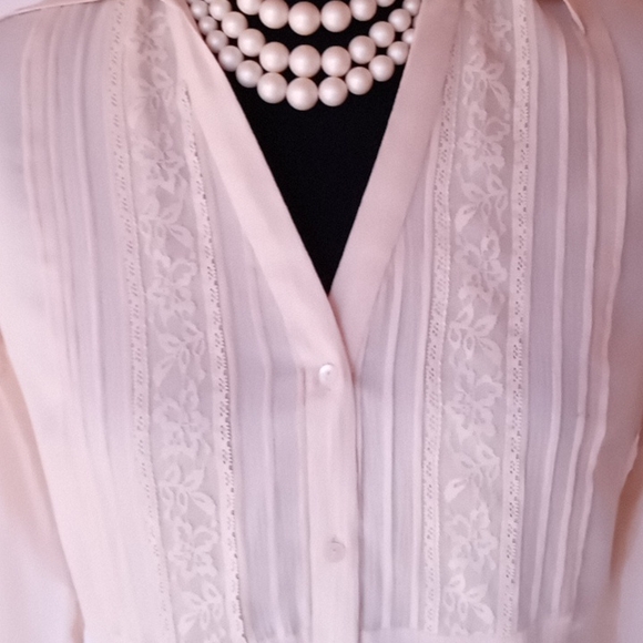 Nine West Blouse 100%silk (used) - Picture 2 of 4